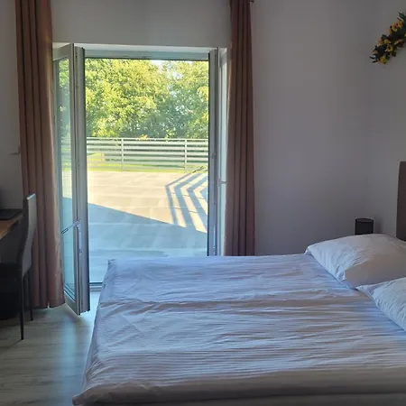 Wislana 4 Rum i privatbostad Spytkowice (Wadowice)