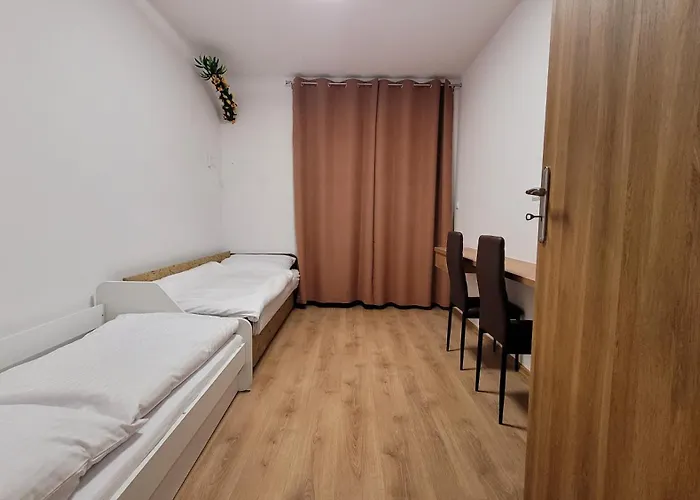 Wislana 4 Homestay *